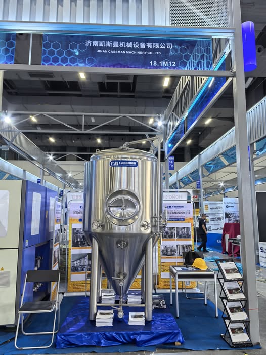 CASSMAN يظهر لأول مرة بقوة في معرض كانتون الـ 138: اكتظاظ الأجنحة، والاهتمام العالمي المرتفع، وتوقيع أربعة نوايا للتعاون في اليوم الأول