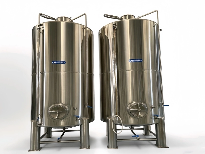 Jak&eacute; jsou hlavn&iacute; využit&iacute; n&aacute;drž&iacute; na v&iacute;no ve vinařsk&eacute;m procesu?