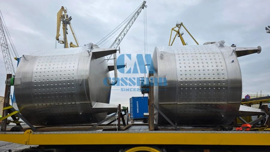 Jak čistit a udržovat sv&eacute; n&aacute;drže na v&iacute;no: Komplexn&iacute; průvodce