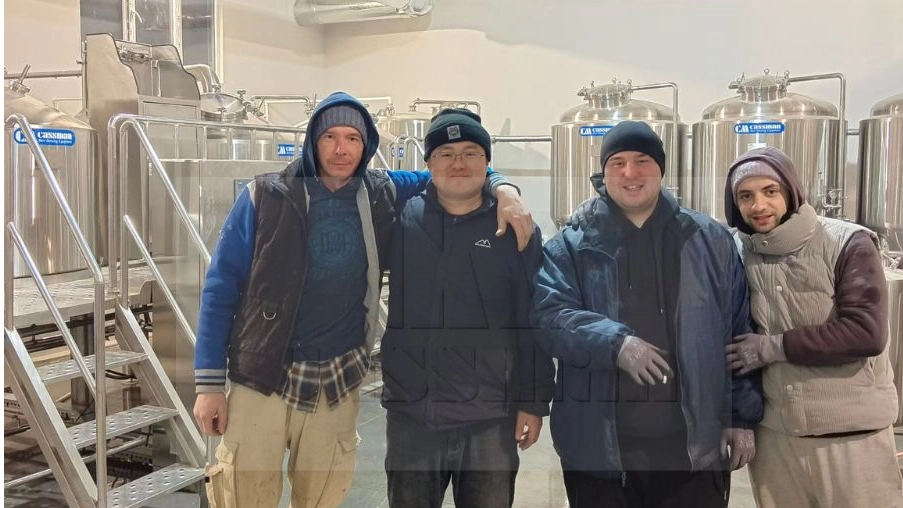 របៀបជ្រើសរើសធុងដែលប្ដូរតាមបំណងល្អបំផុត៖ មគ្គុទ្ទេសក៍របស់អ្នកទិញពេញលេញក្នុងការវិភាគតម្លៃ និងថវិកា